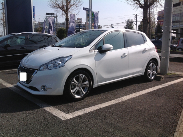 ２０８、３００８　お納車情報