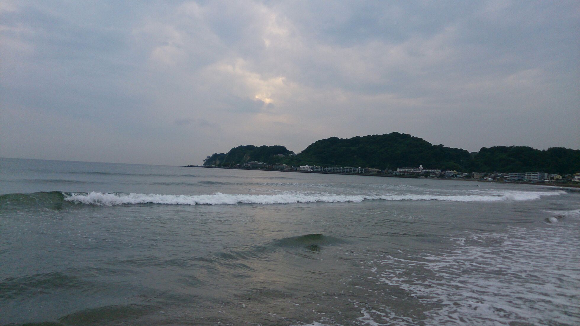 雷轟く相模湾！