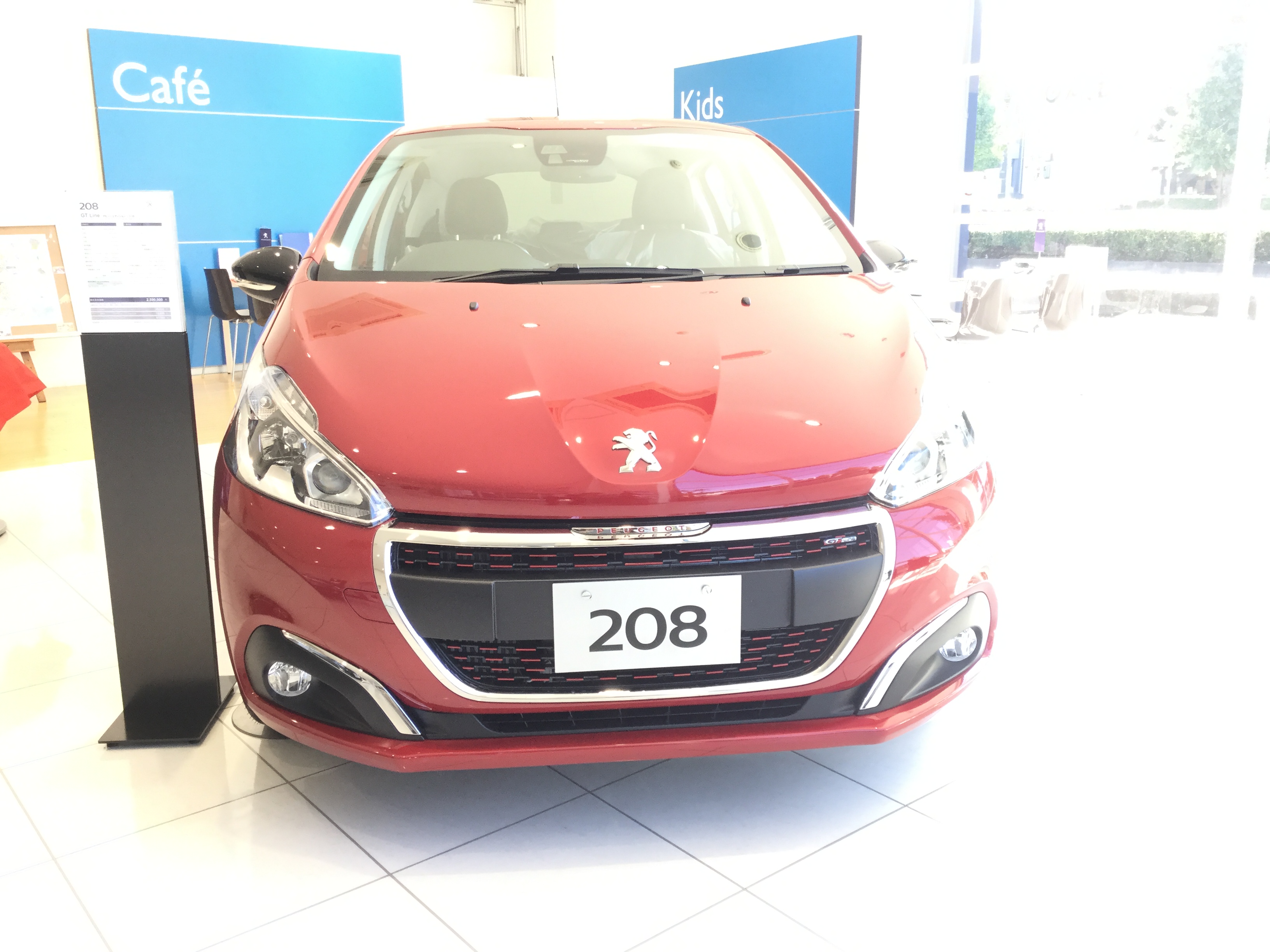 208 GT LINE 入荷