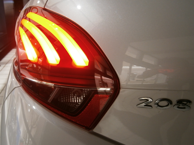 新旧　『208』　乗り比べ！！