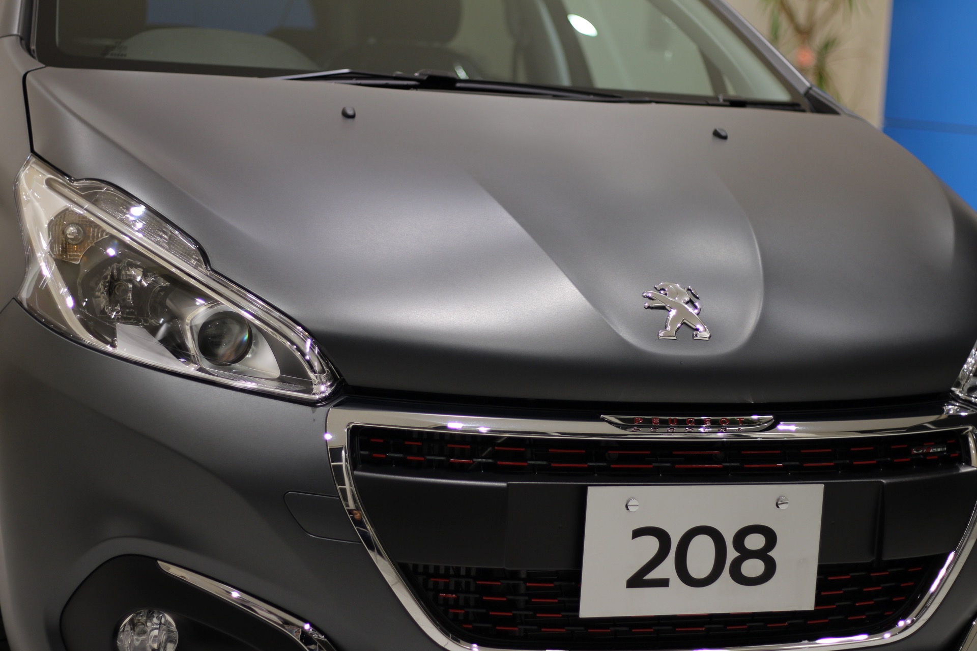 208 GT LINE ICE EDITION 入荷情報！