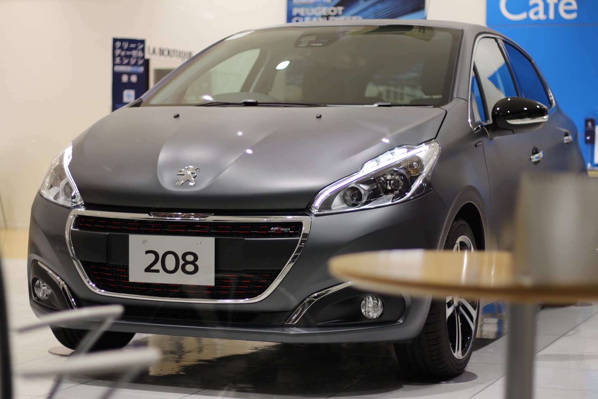 208 GT LINE ICE EDITION 入荷情報！