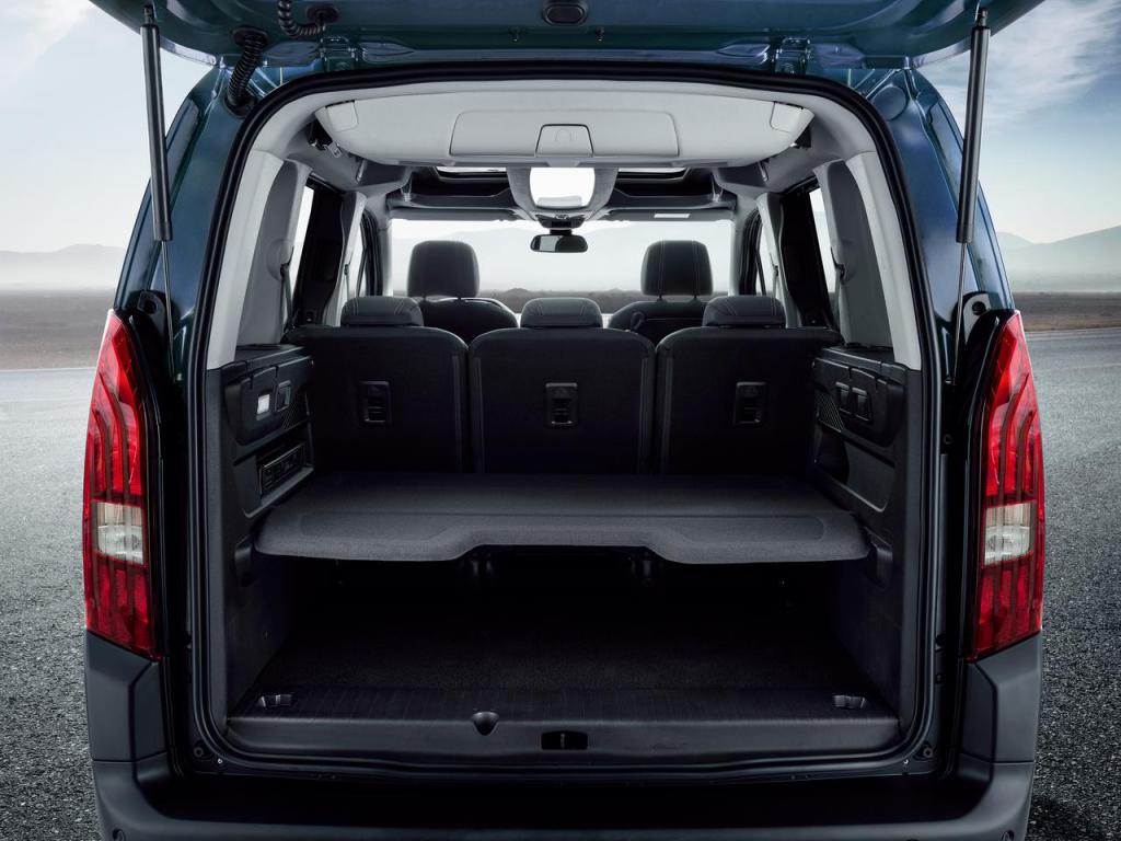 PEUGEOTで夏の旅🚙☀️