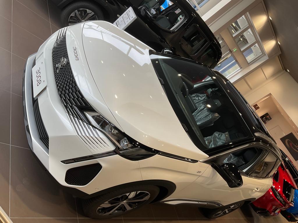 ショールーム展示車のご紹介❗️