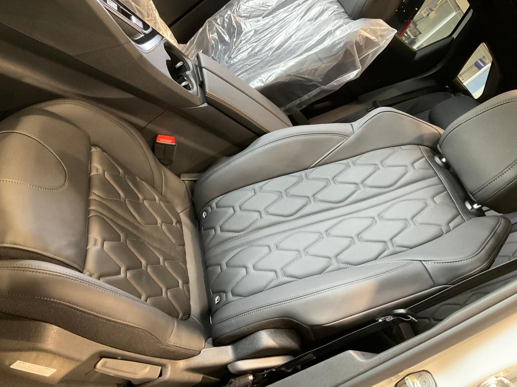 ショールーム展示車のご紹介❗️