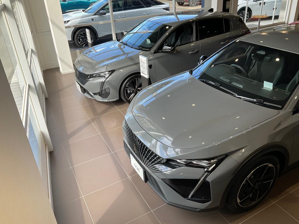 PEUGEOT 最新のHYBRIDエンジンはご体感されましたか🤔❓