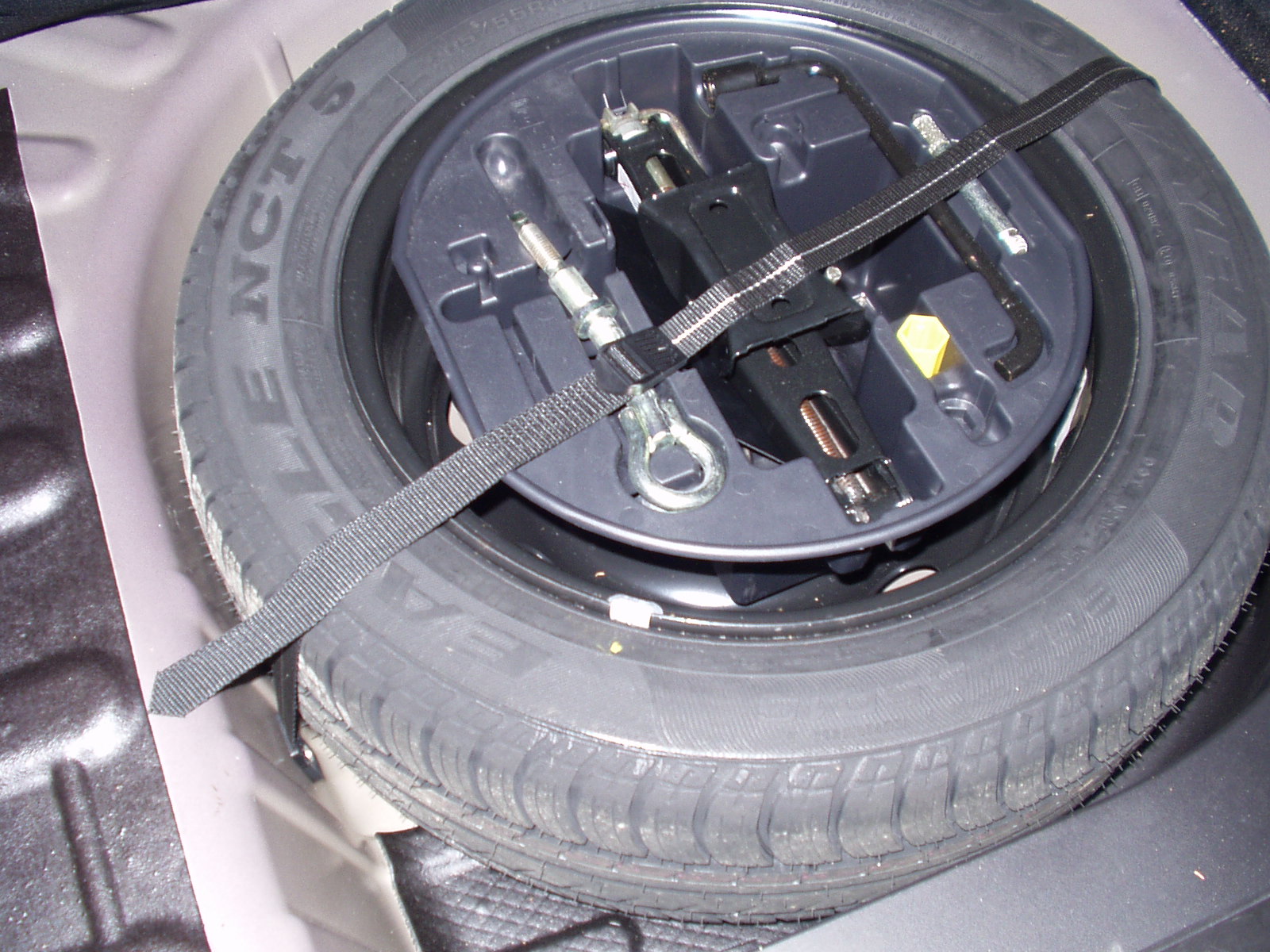 車載工具は何処に？