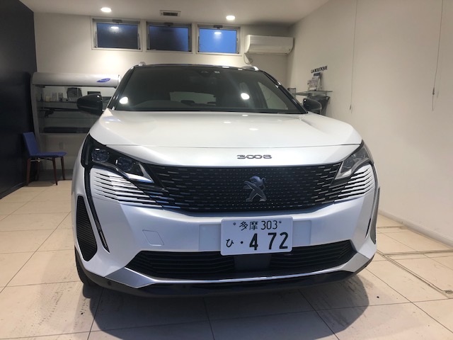 遂に所沢店に到着！！プジョー3008HYBRID4！！フロントエンジンと前後2モーター合計300PS！！