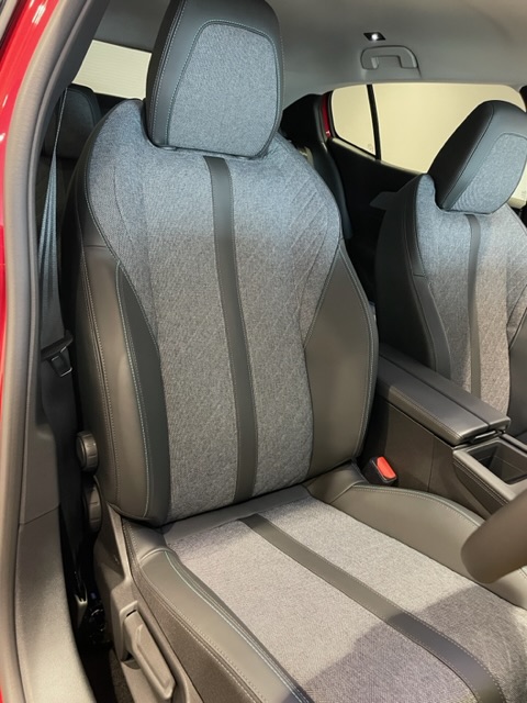 408Allure入荷です