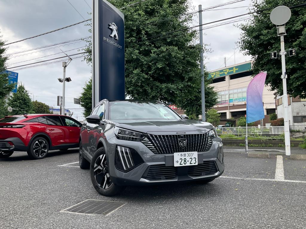 PEUGEOT人気のコンパクトSUV 2008🦁