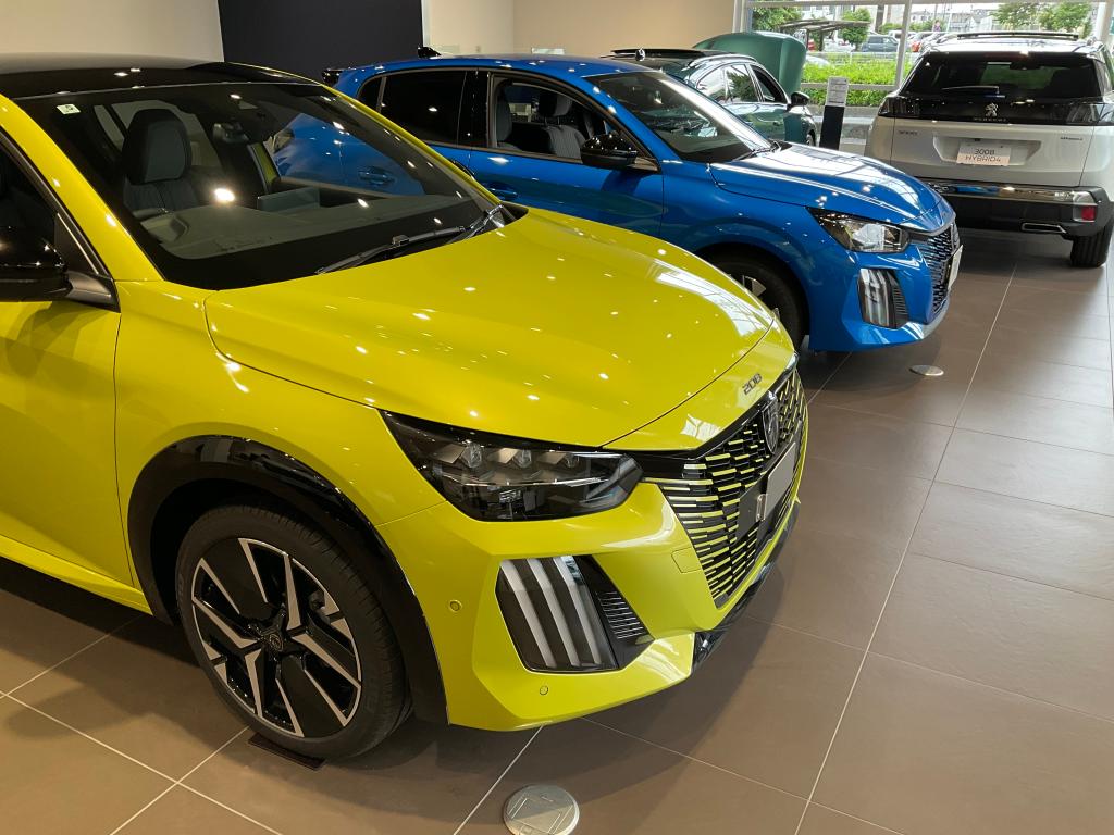 皆様お待ちかね❗️ New208HYBRID が登場🎊